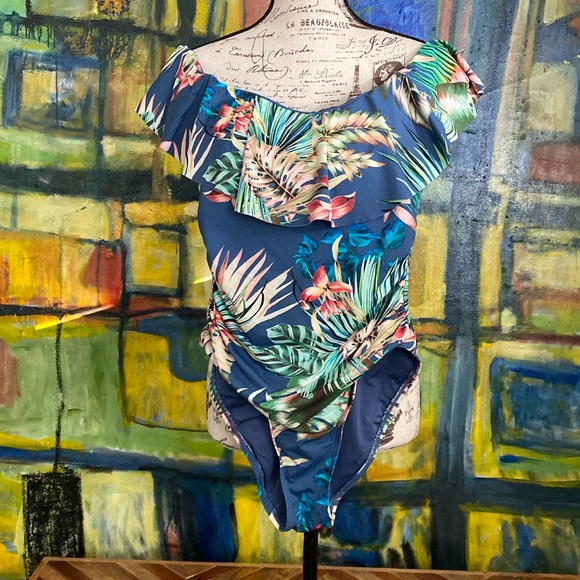 La Blanca Lapis Botanical Ruffle One Piece